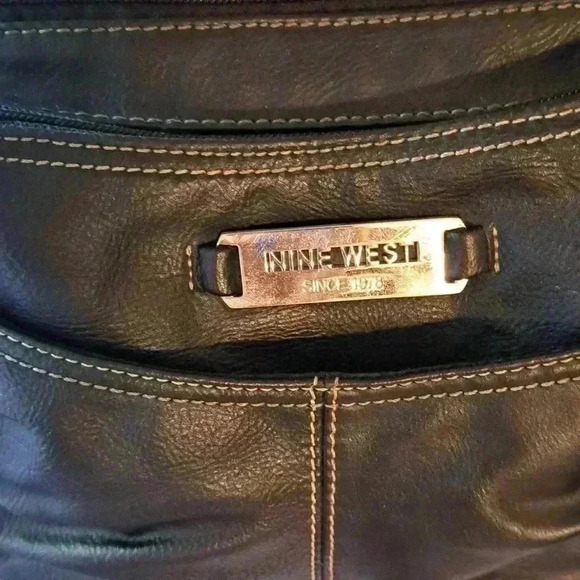 Handbag Nine West, black leather,  roomy 2 zippered sides - Picture 5 of 9